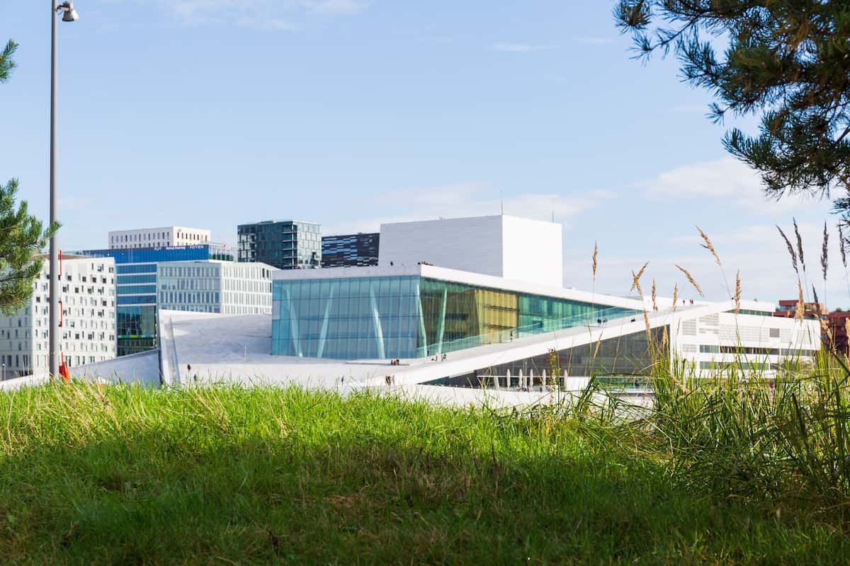 Guía del Aeropuerto de Oslo-Gardermoen (OSL) 3 Edificio de la Opera de Oslo, Noruega