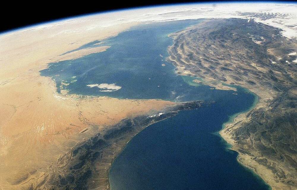 El Estrecho de Ormuz: Un punto estratégico de confluencia - Viajar media